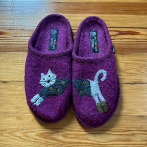 Haflinger Wool Cat Themed House Slippers